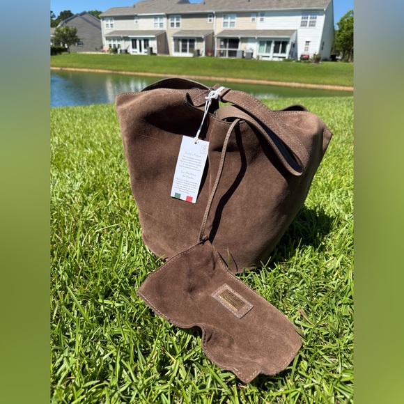 Italian brown suede tote bag / bucket bag with detachable pouch - Picture 2 of 6